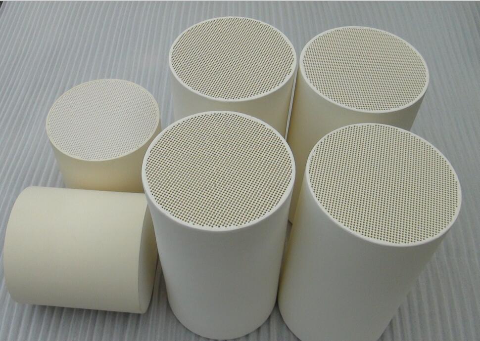 Cordierite DPF substrate